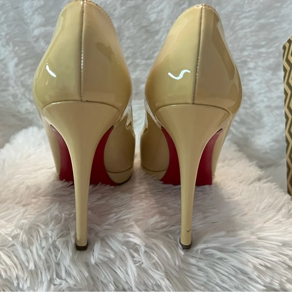 ๐HP๐ Christian Louboutin New Simple Patent Leather Pumps - Picture 6 of 11